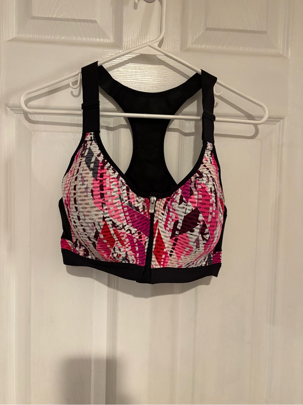 Women’s Front-Zip Sports Bra - Pink Pattern